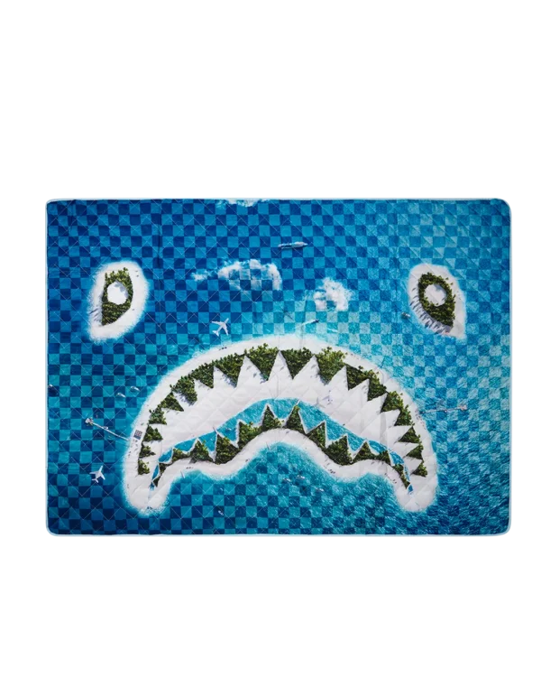 SHARK ISLAND PACKABLE BEACH MAT BLANKET WATER RESISTANT CONVERTIBLE TOTE