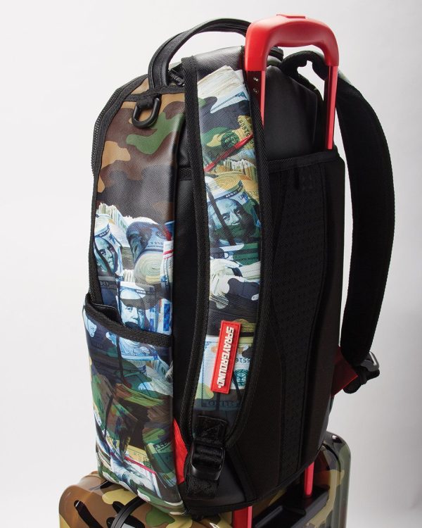 SHARKNAUTICS (CAMO) 29.5 FULL-SIZE LUGGAGE