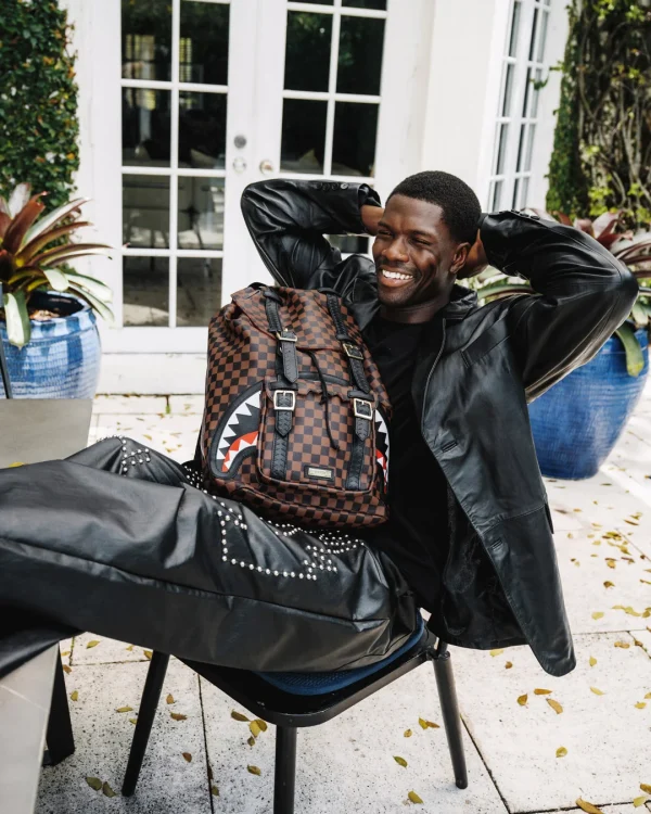 SAWTOOTH SHARKS IN PARIS HILLS BACKPACK